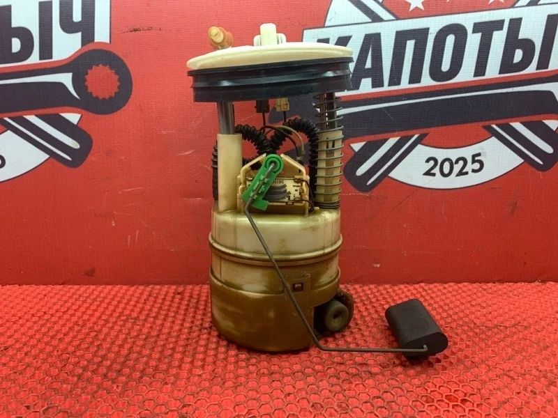 Насос топливный Nissan Tiida 2007 17040CH000 C11 HR16DE