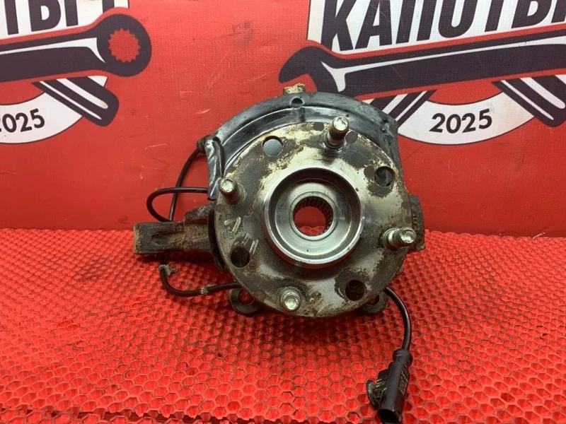 Кулак поворотный (Ступица) Nissan Tiida 2007 40015ED000 C11 HR16DE, передний левый