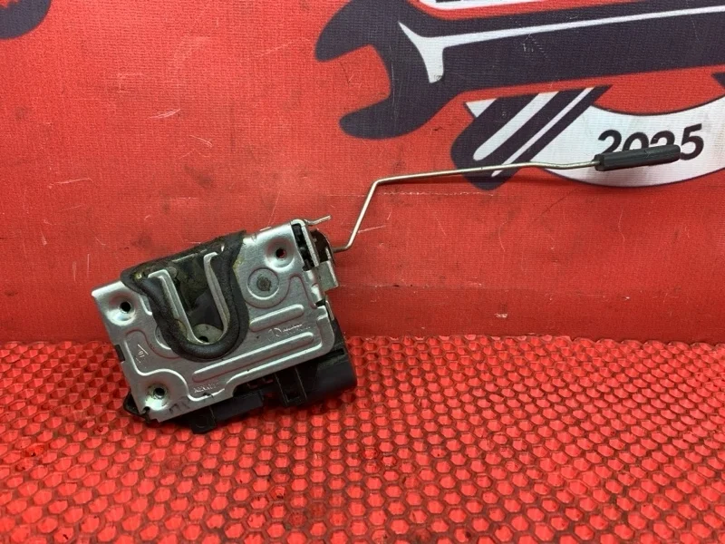 Замок боковой двери Renault Sandero 2010 8200735224 1 B90 K7M, передний правый