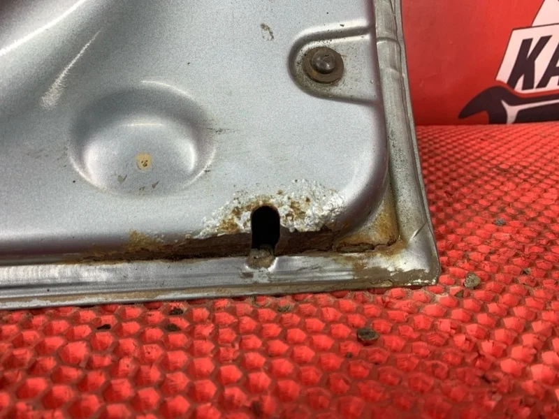 Дверь боковая (коррозия) Renault Sandero 2010 801006719R 1 B90 K7M, передняя правая