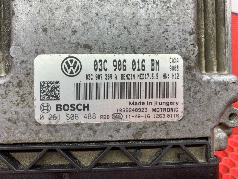 Блок управления двигателем Volkswagen GOLF 2011 03C906016BM MK 6 CAXA