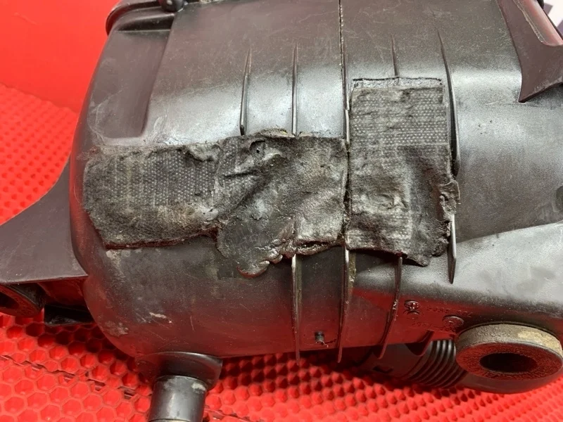 Корпус воздушного фильтра Volkswagen GOLF 2011 1K0129618BF MK 6 CAXA