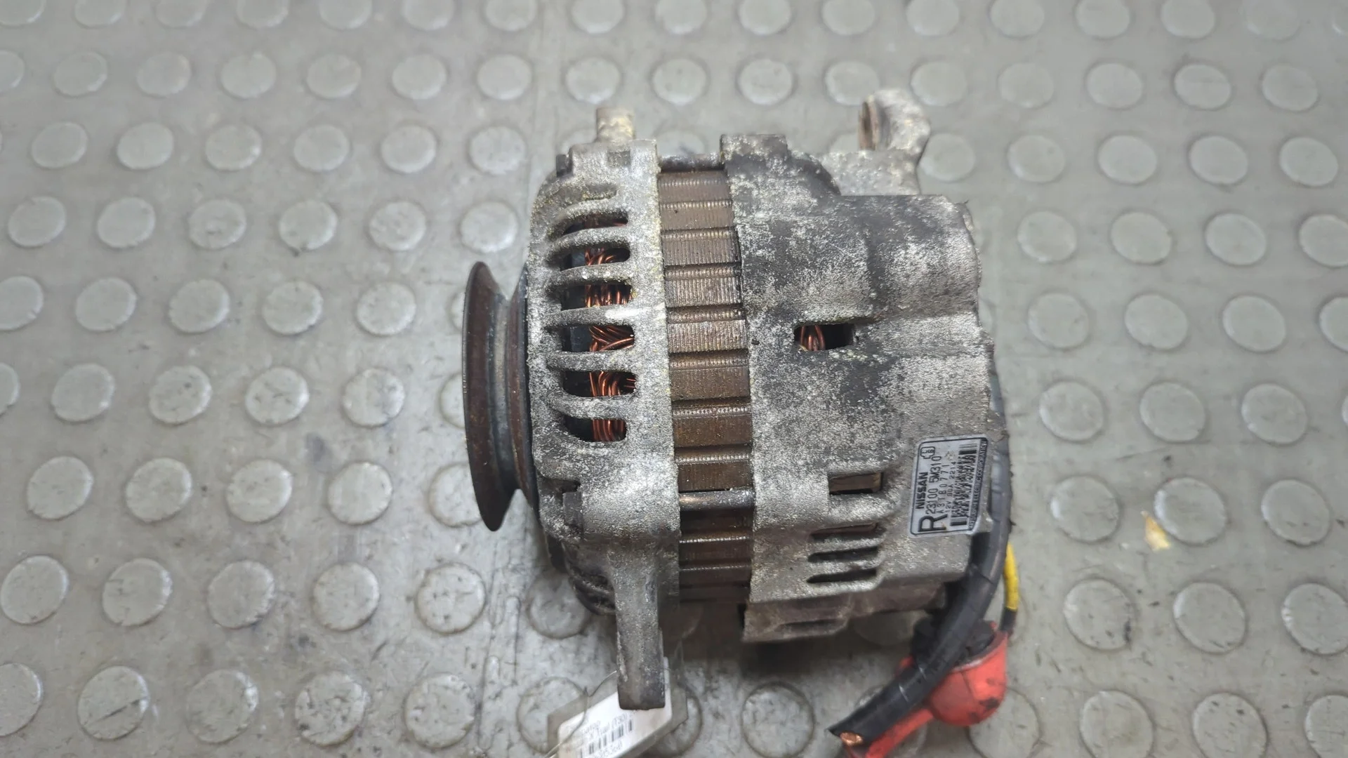 Генератор Nissan X-Trail (T30) 2001-2007 КПП 6-ст.мех 4х4 (МКПП) YD22ETI Дизель 2.2 л DCI