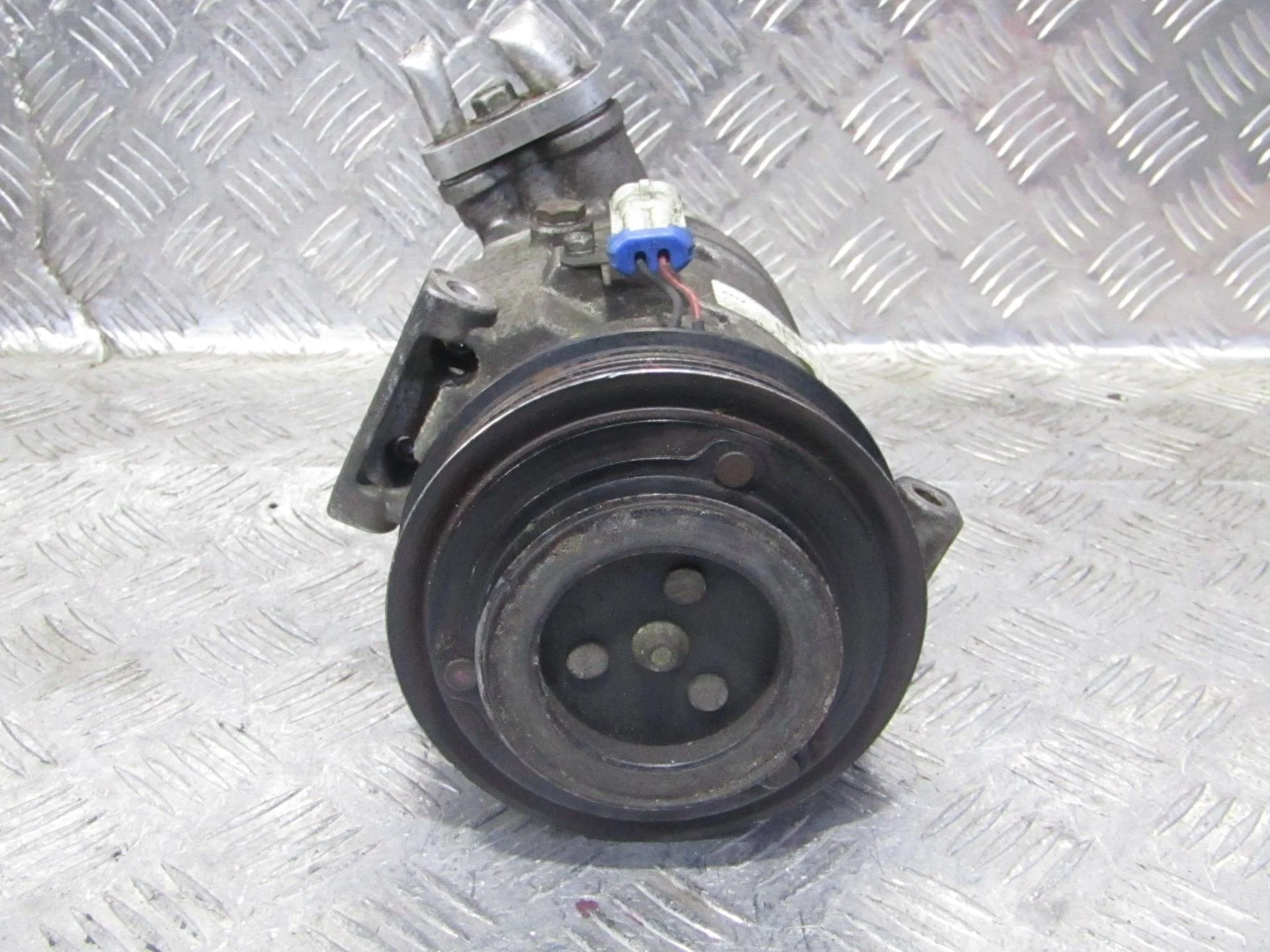 компрессор кондиционера Chevrolet Cruze J300