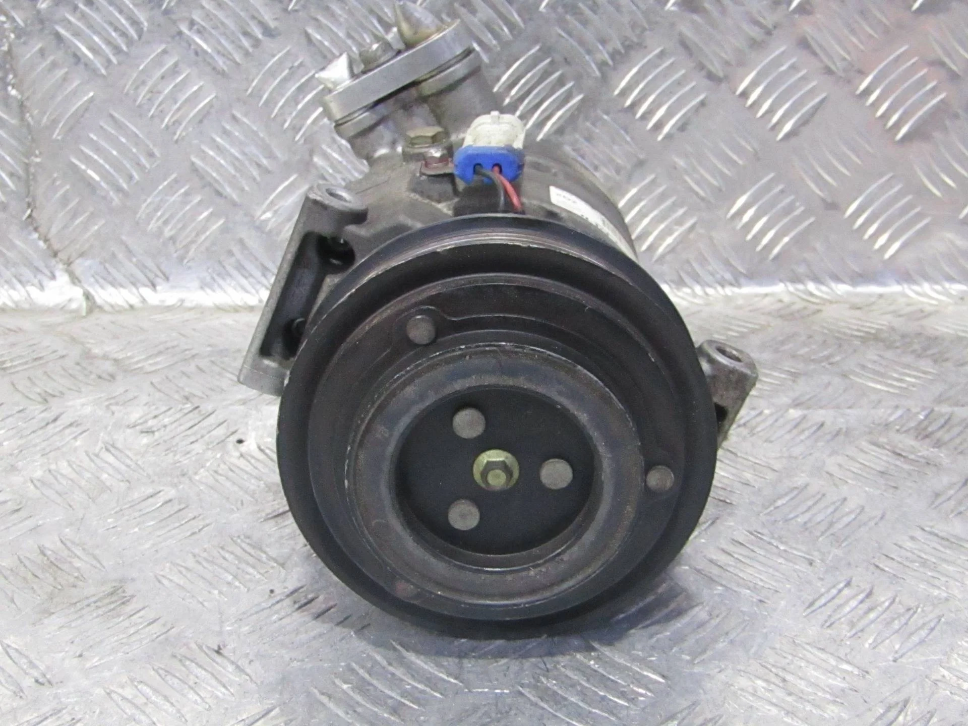 компрессор кондиционера Chevrolet Cruze J300