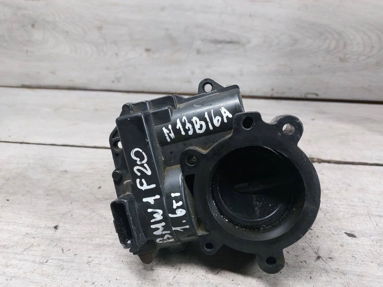 дроссельная заслонка Peugeot 308 T7