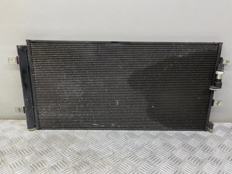 Радиатор кондиционера Audi A6 Allroad C7