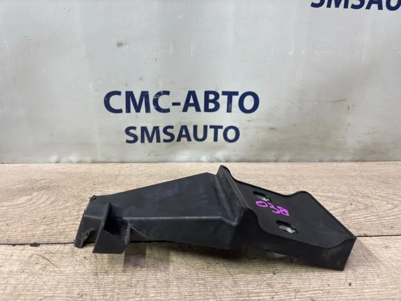 Кронштейн бампера Mercedes-Benz ML 2012 A1668850240 W166 642.826, задний правый