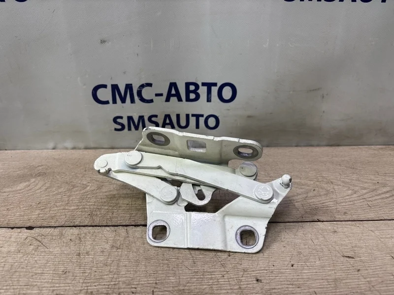 Петля капота Mercedes-Benz ML 2012 A1668800028 W166 642.826, левая