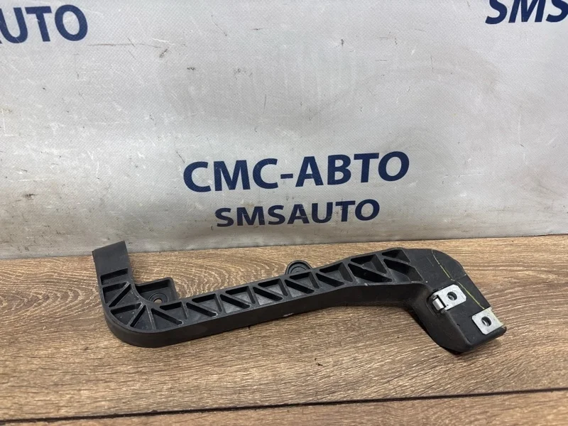 Кронштейн радиатора Mercedes-Benz ML 2012 A1666263631 W166 642.826, левый