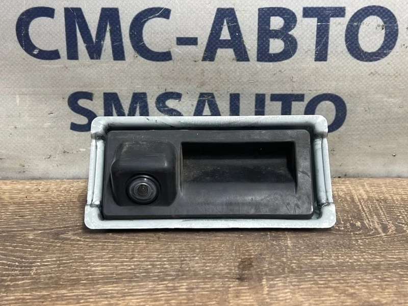 Камера заднего вида Volkswagen Touareg 7P6827566F NF 3.6 CGRA, задняя