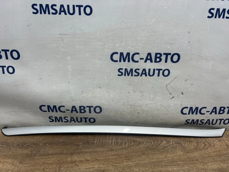 Молдинг лобового стекла Volvo XC60 39803246 ХС60 B4204T6, правый