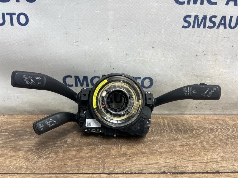 Подрулевой переключатель Volkswagen Touareg 2012 4H0953568H NF CGR