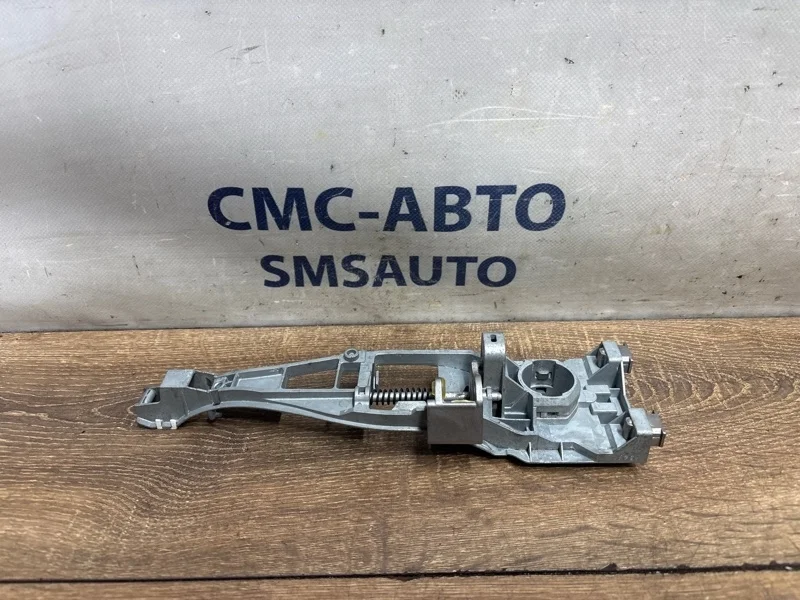 Кронштейн ручки двери Volvo XC90 31253175 ХС90 3.2 B6324S, передний левый