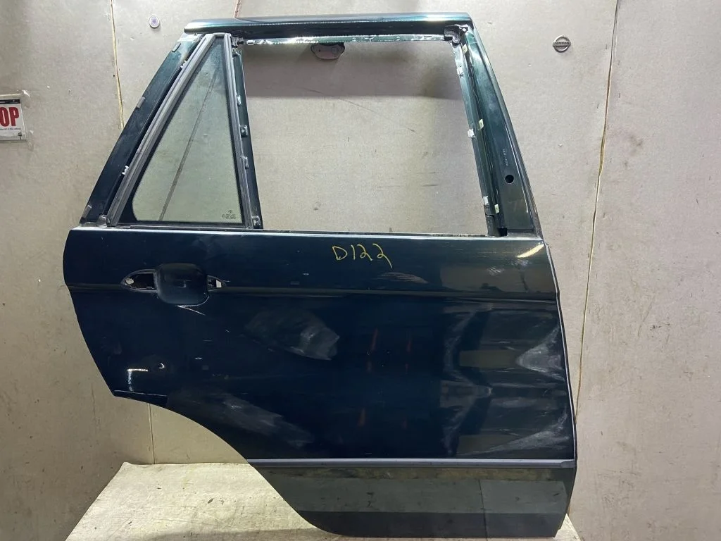 Дверь задняя правая BMW X5 E53 коррозия