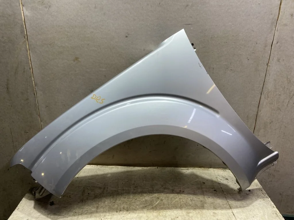 Крыло левое Nissan Pathfinder R51, Navara D40