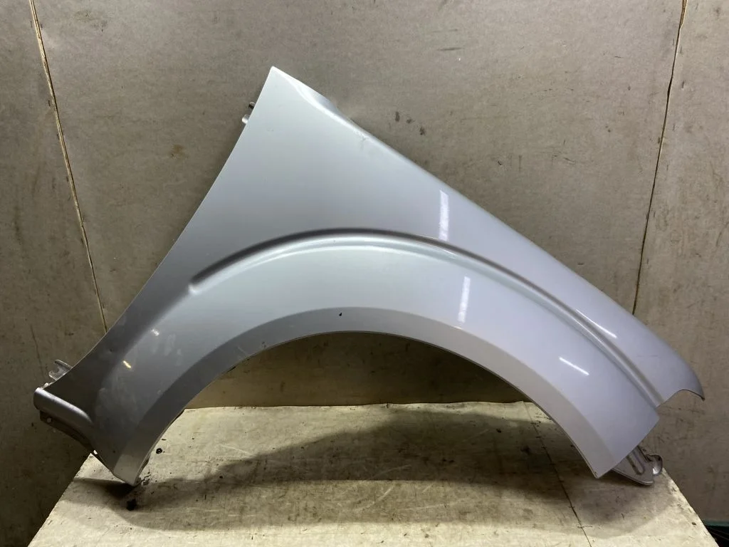 Крыло правое Nissan Pathfinder R51, Navara D40