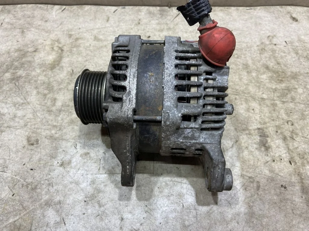 Генератор Nissan Pathfinder R51 Navara 231001AT1A