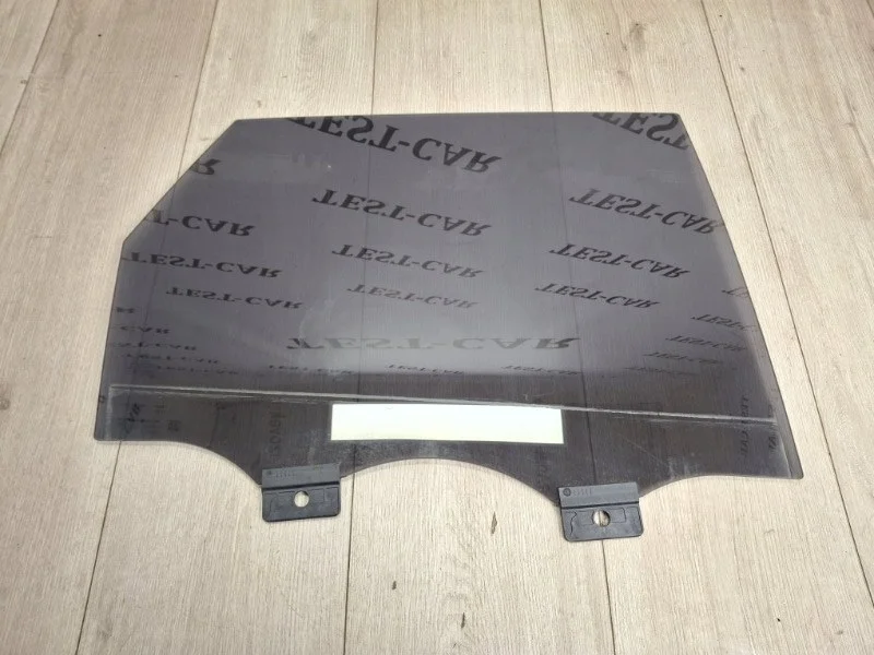 Стекло двери (многослойное) VW Touareg 3 2018- CR7