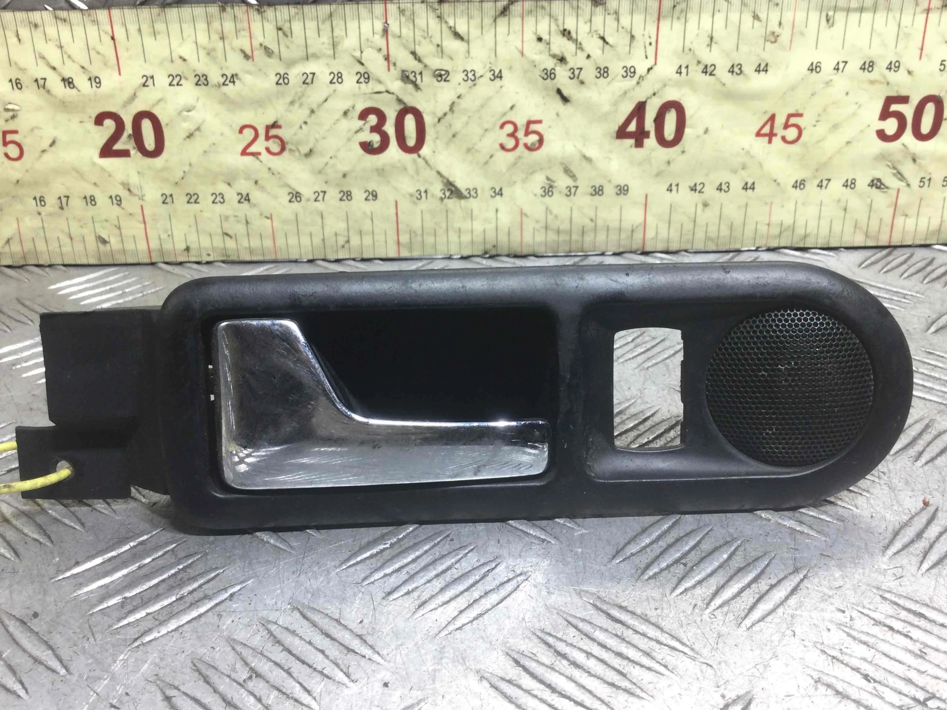 Ручка внутренняя задняя левая Volkswagen Passat B5 (1996-2000) дизель 2.5 TDI Механика Седан