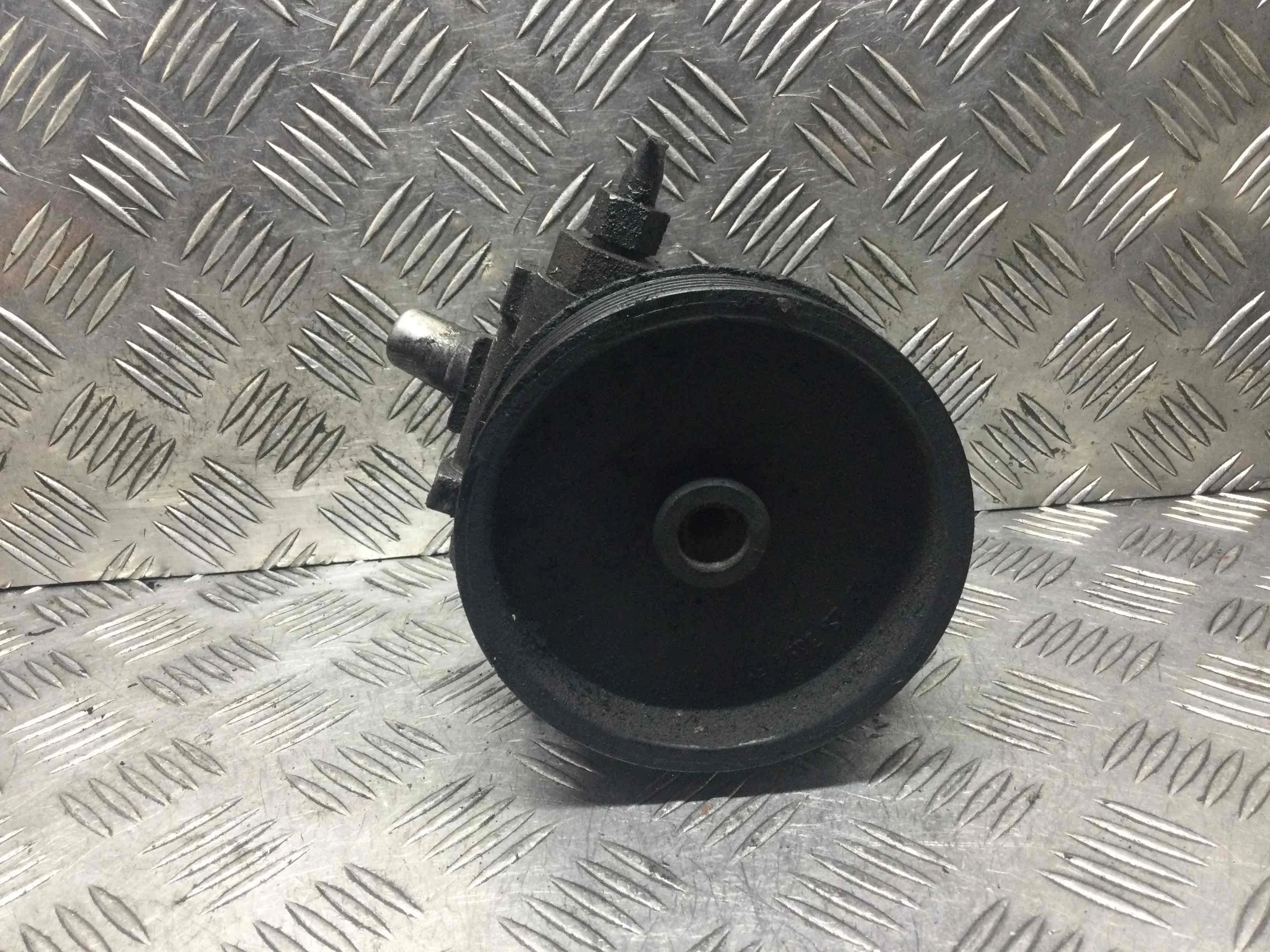 Насос гидроусилителя руля Mercedes E-klasse E-klasse (W211) 2002 - 2009 дизель 3.0 CDI Автомат Седан