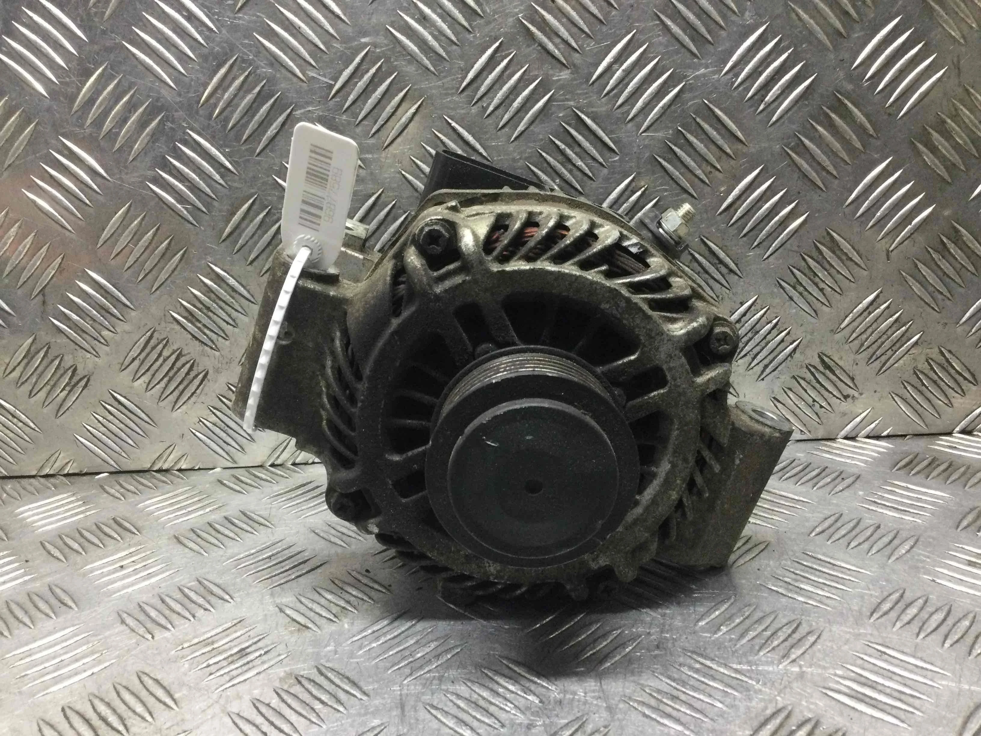 Генератор Mazda CX-7 CX-7 (ER) 2006 - 2012 бензин 2.3 Ti Механика Кроссовер