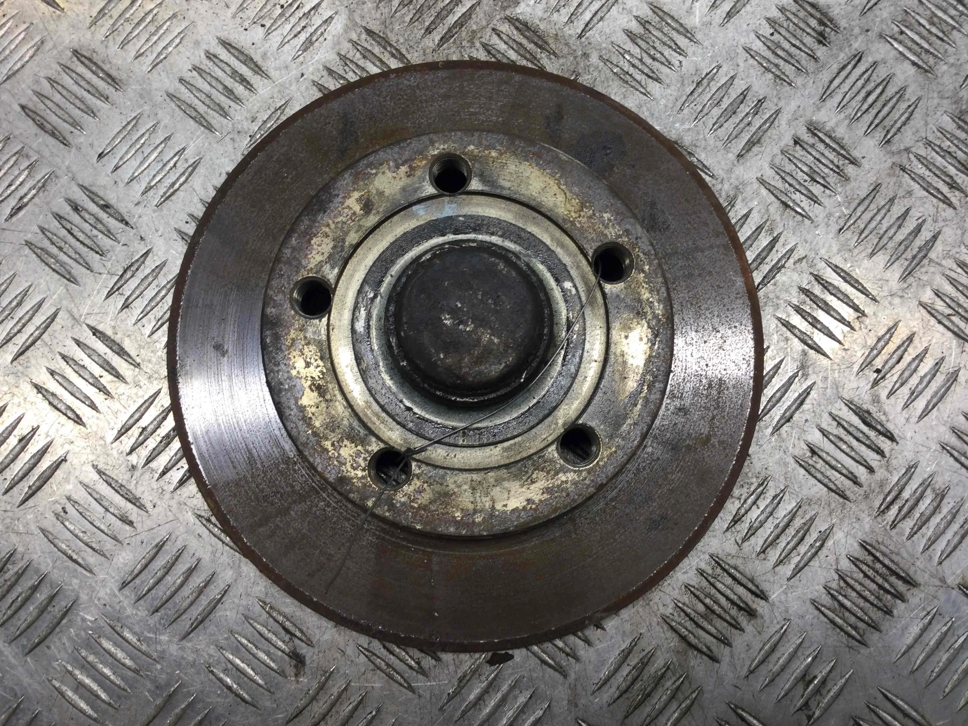 Диск тормозной задний Audi A3 8L [рестайлинг] (2000-2003) дизель 1.9 TDI Механика Х/б