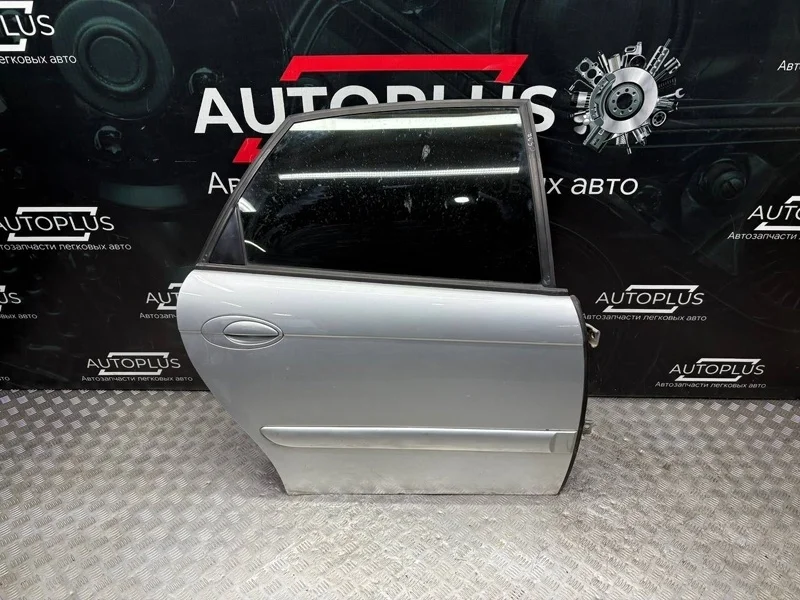 Дверь боковая Citroen C5 2003 9008R8 ХЭТЧБЕК 2.0 16V RFN(EW10J4), задняя правая