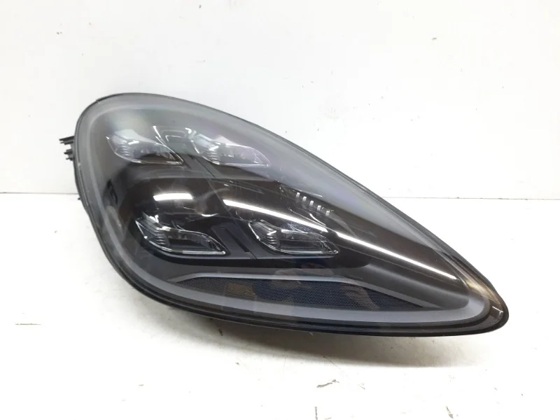 Фара Porsche Cayenne 2017-2025 3