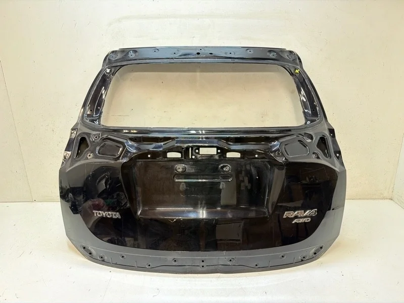 Крышка багажника Toyota Rav4 2015-2019 40