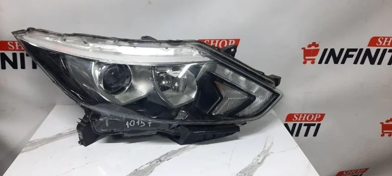Фара передняя правая Nissan Qashqai J11 2017