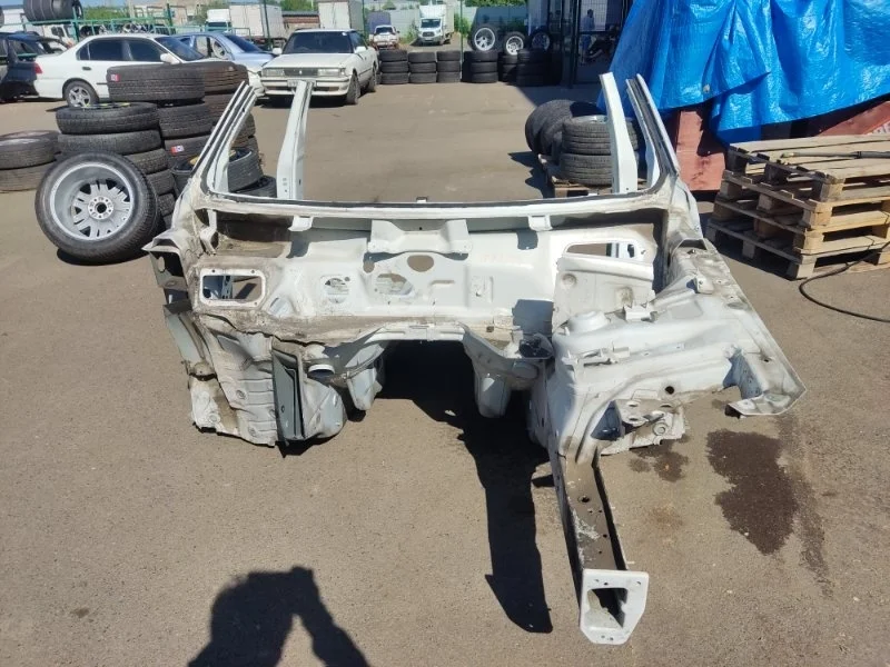 Передняя часть кузова Audi Q5 2009 8R CDNC