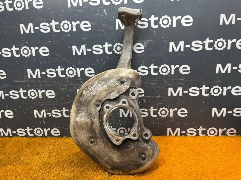 Кулак поворотный Audi A4 2013 4G0407253B B8/8K CDNB, передний левый