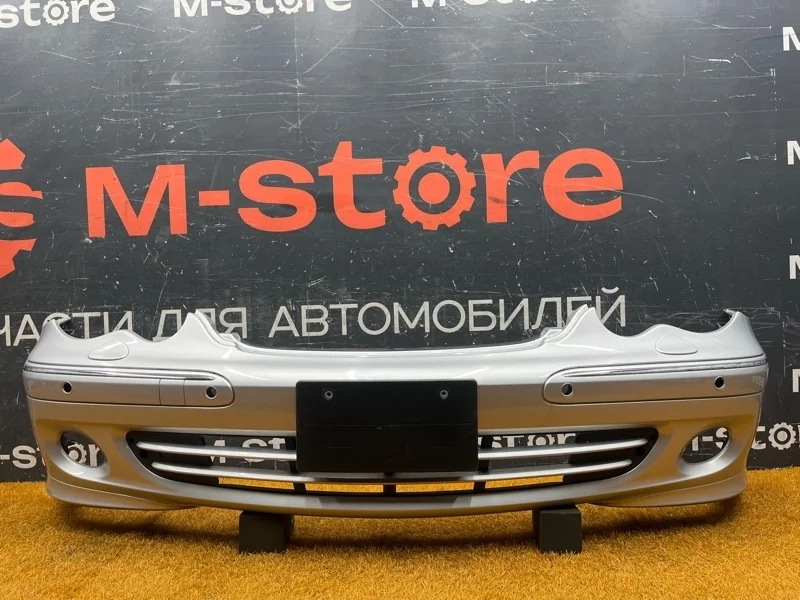 Бампер Mercedes-Benz C-Class 2006 A2038853125 W203 271.940, передний