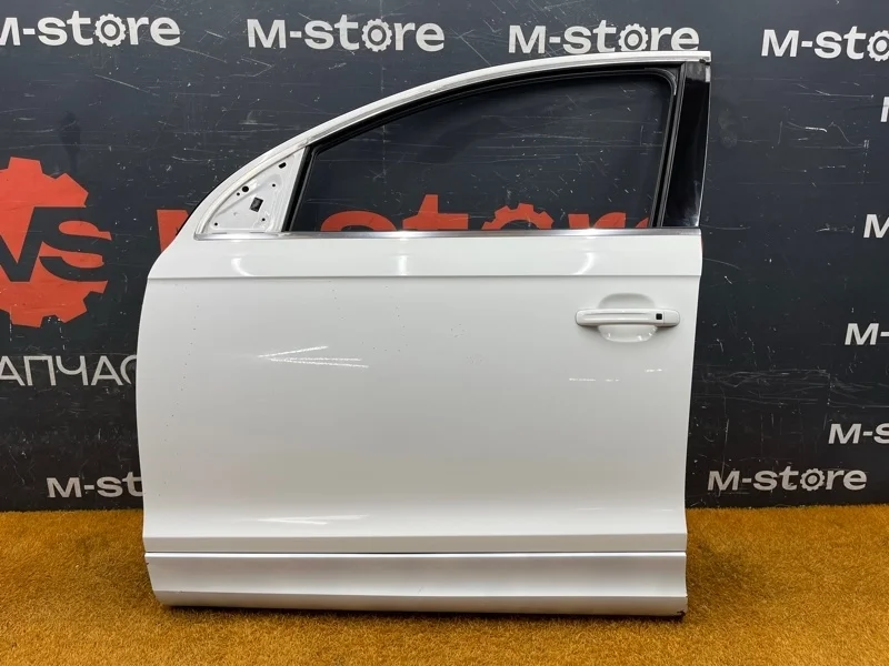 Дверь Audi Q7 2010 4L0831051A 4L CJTC, передняя левая