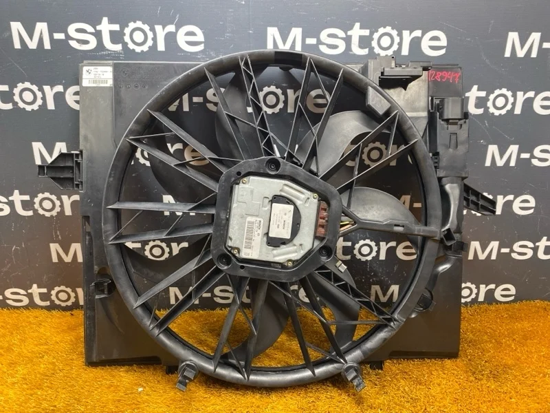 Вентилятор радиатора Bmw 5-Series 2004 17427524881 E60 M54B25 (256S5)