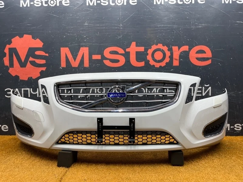 Бампер Volvo S60 2011 39802501 FS48 B4164T, передний