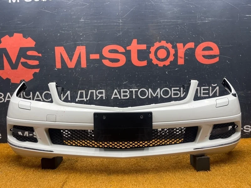 Бампер Mercedes-Benz C-Class 2010 A2048850025 W204 271.860, передний