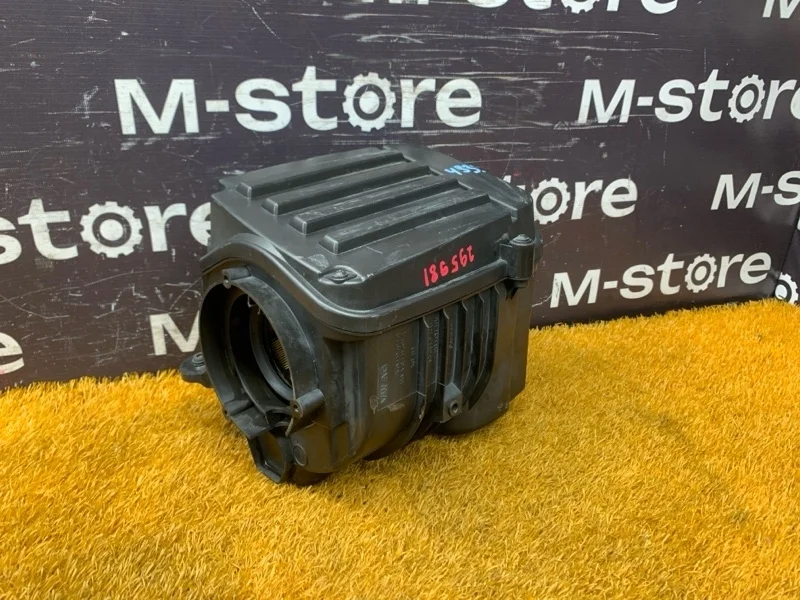 Корпус воздушного фильтра Volkswagen Passat 2007 1K0129607AQ B6 BVY