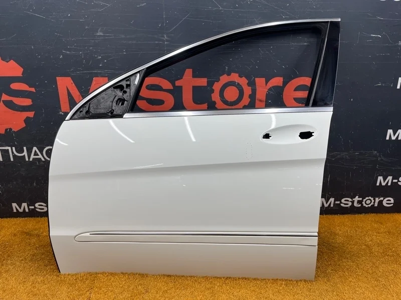 Дверь Mercedes-Benz R-Class 2010 A2517200905 W251 272.967, передняя левая