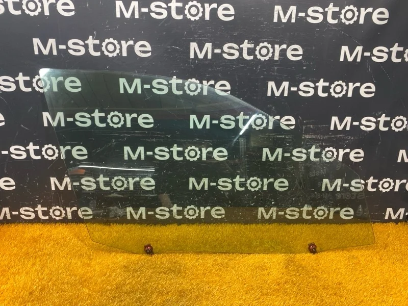 Стекло боковое Bmw 3-Series 2004 51338196026 E46 N46B20A, переднее правое