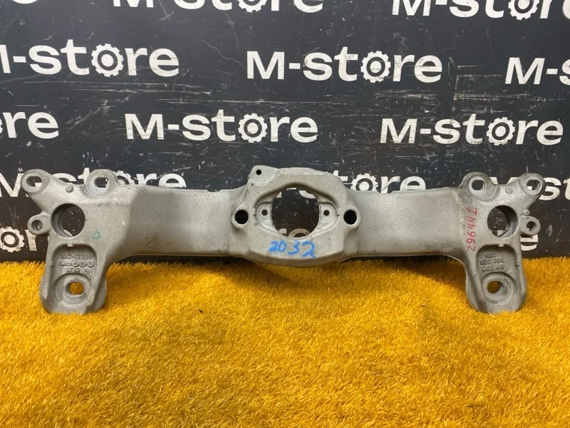 Кронштейн КПП Audi A4 2008 8E0399263AG B7/8E ALT