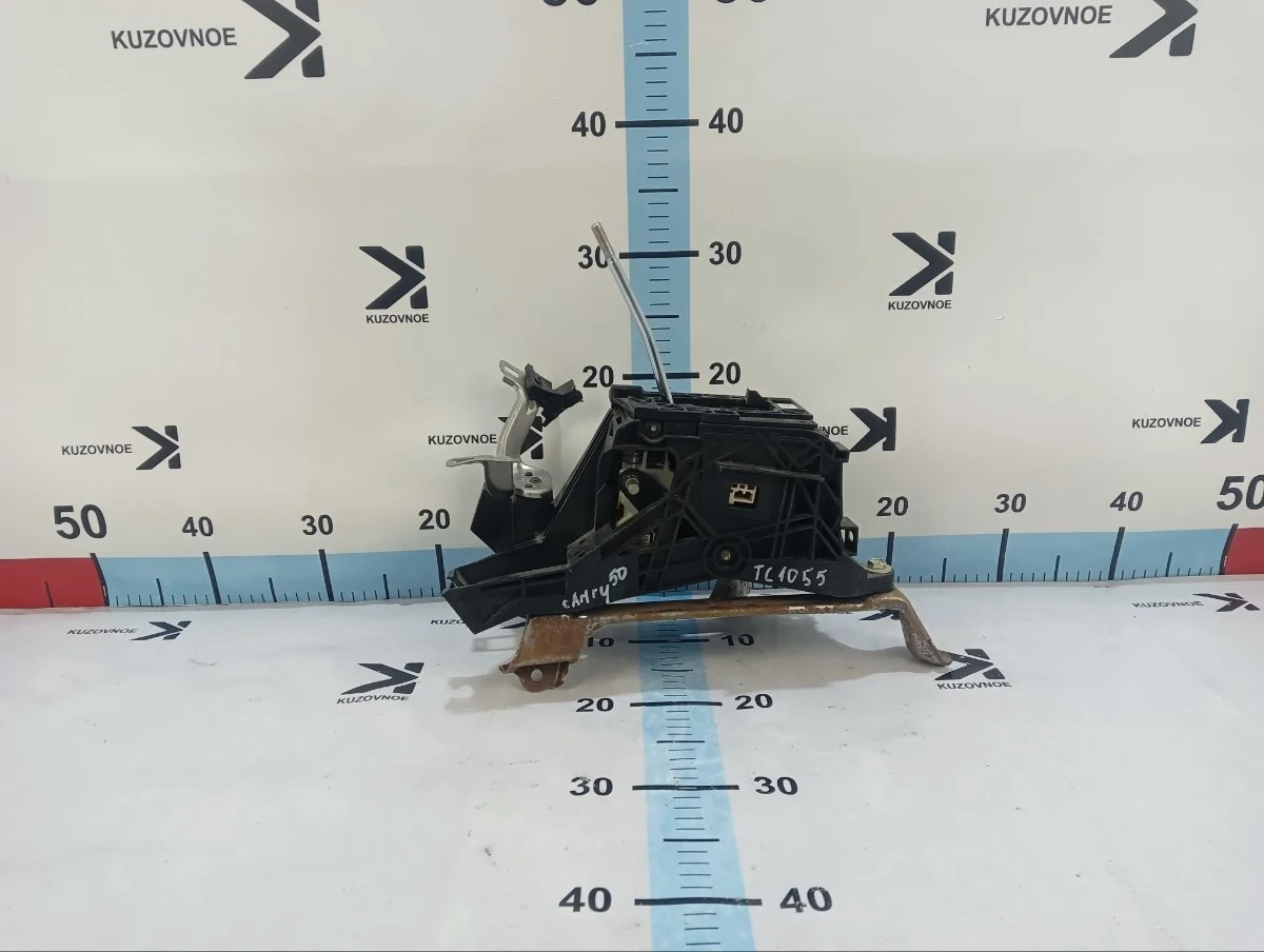 Селектор кпп Toyota Camry 2013 XV50