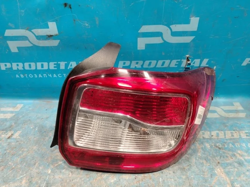 Фонарь правый Renault Logan 2012-2018