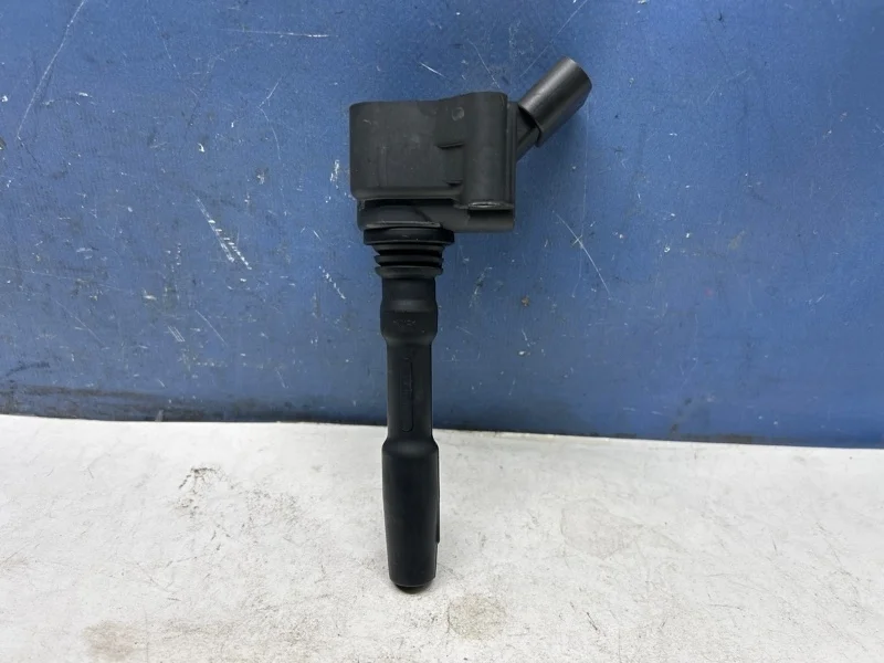 Катушка зажигания Volkswagen Tiguan 2018 06H905110G AD1 2.0TFSI CZPA