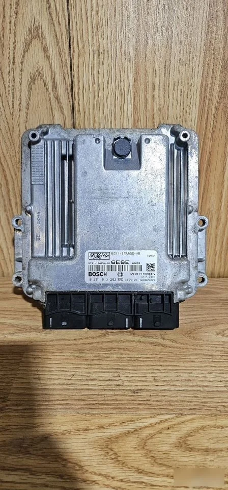 Блок управления двигателем Land Rover Freelander II (2006—2010)