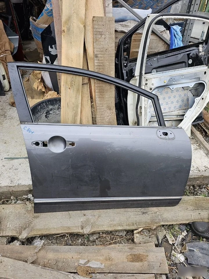 Дверь передняя правая Honda Civic VIII (2005—2009)