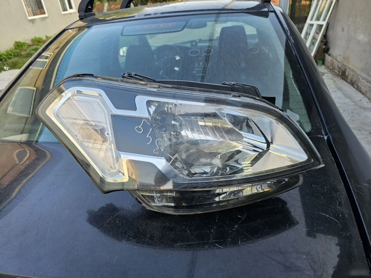 Фара передняя правая Kia Soul I (2008—2011)