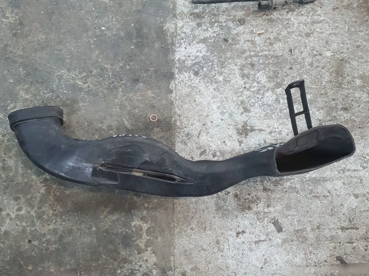 Воздухозаборник Chevrolet Cruze I рестайлинг (2012—2015)