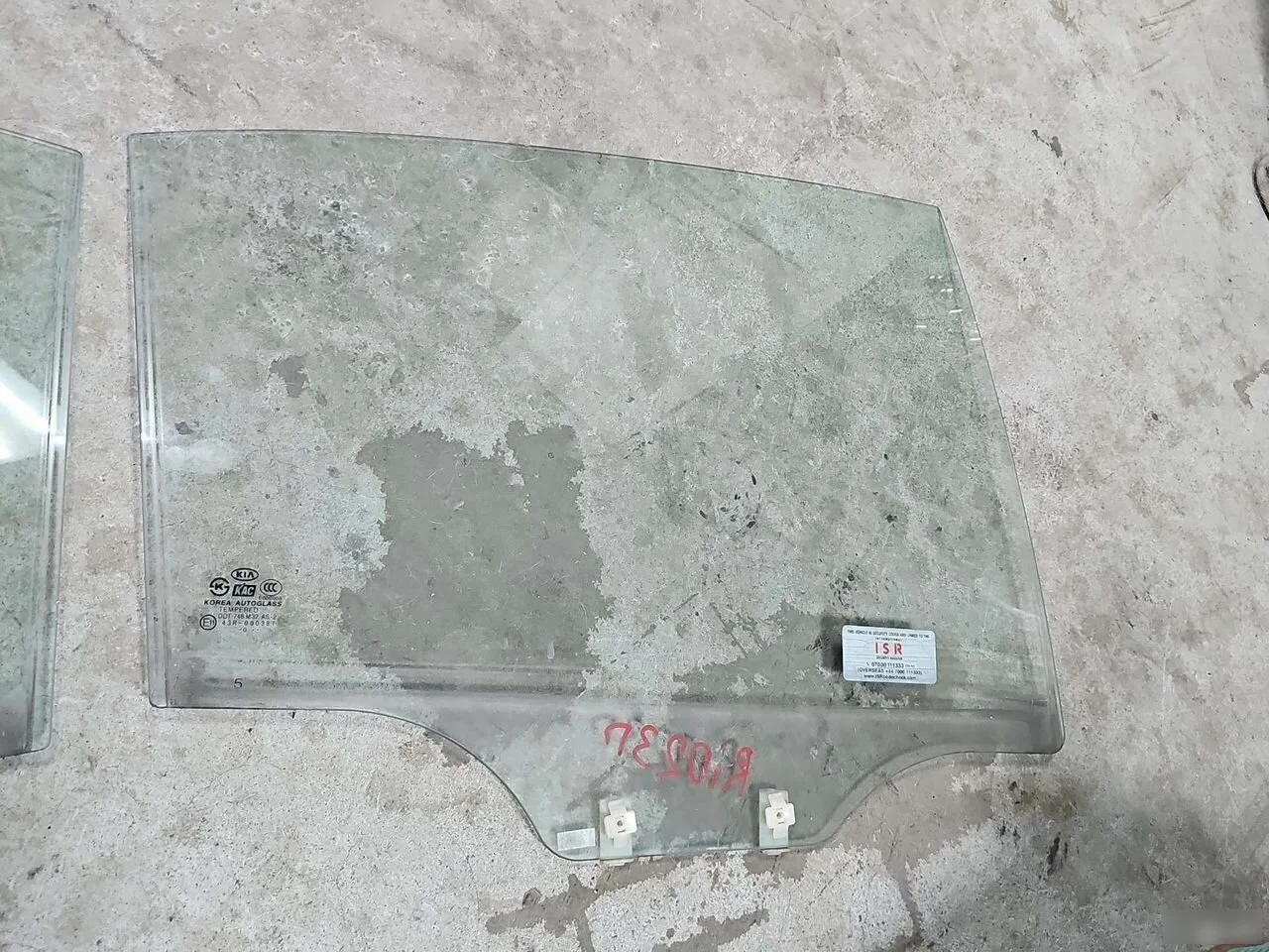 Стекло двери заднее правое Kia Rio II рестайлинг (2009—2011)